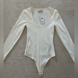 abercrombie long sleeve scoopneck ribbed bodysuit